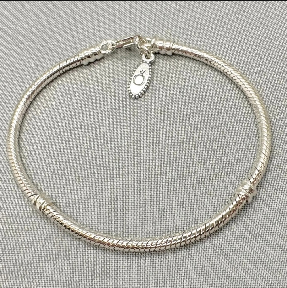 Authentic Pandora lobster clasp bracelet 7.5" (19cm)